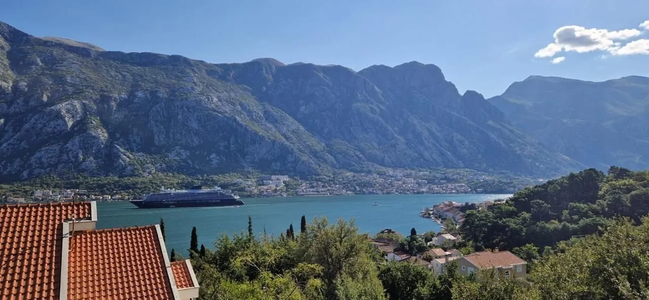Prodaja, trosoban stan, 97m², Prčanj, Kotor