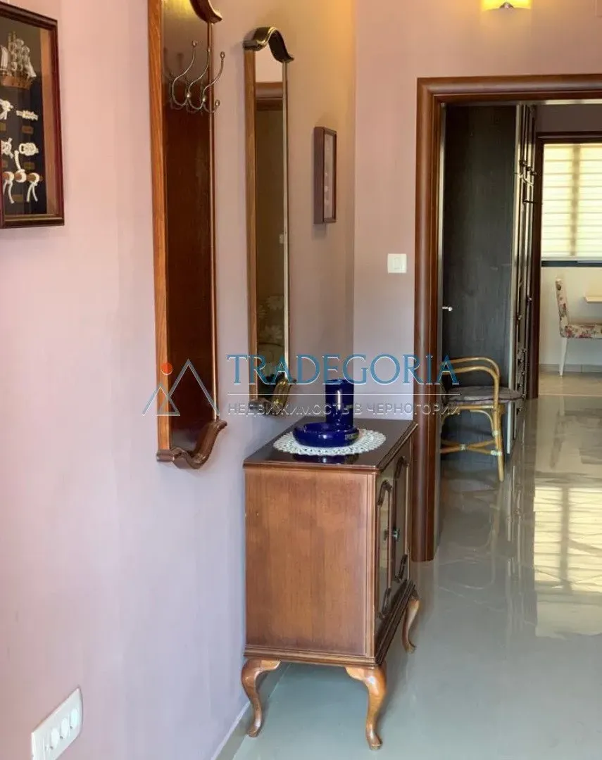 Prodaja, jednosoban stan, 50m², Sveti Stefan, Budva