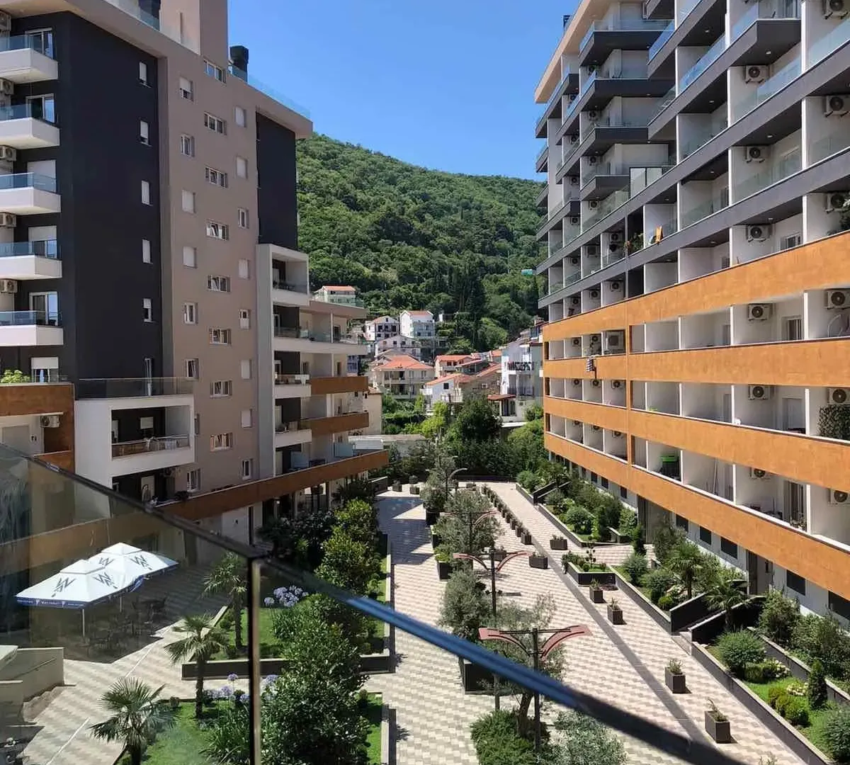 Rent, studio apartment, 34m², Budva, Crna Gora