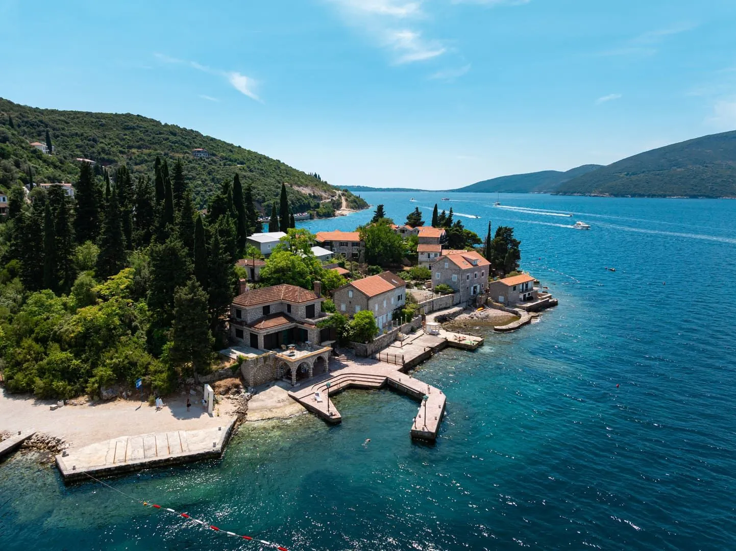 Prodaja, kuća, 350m², Rose, Herceg Novi