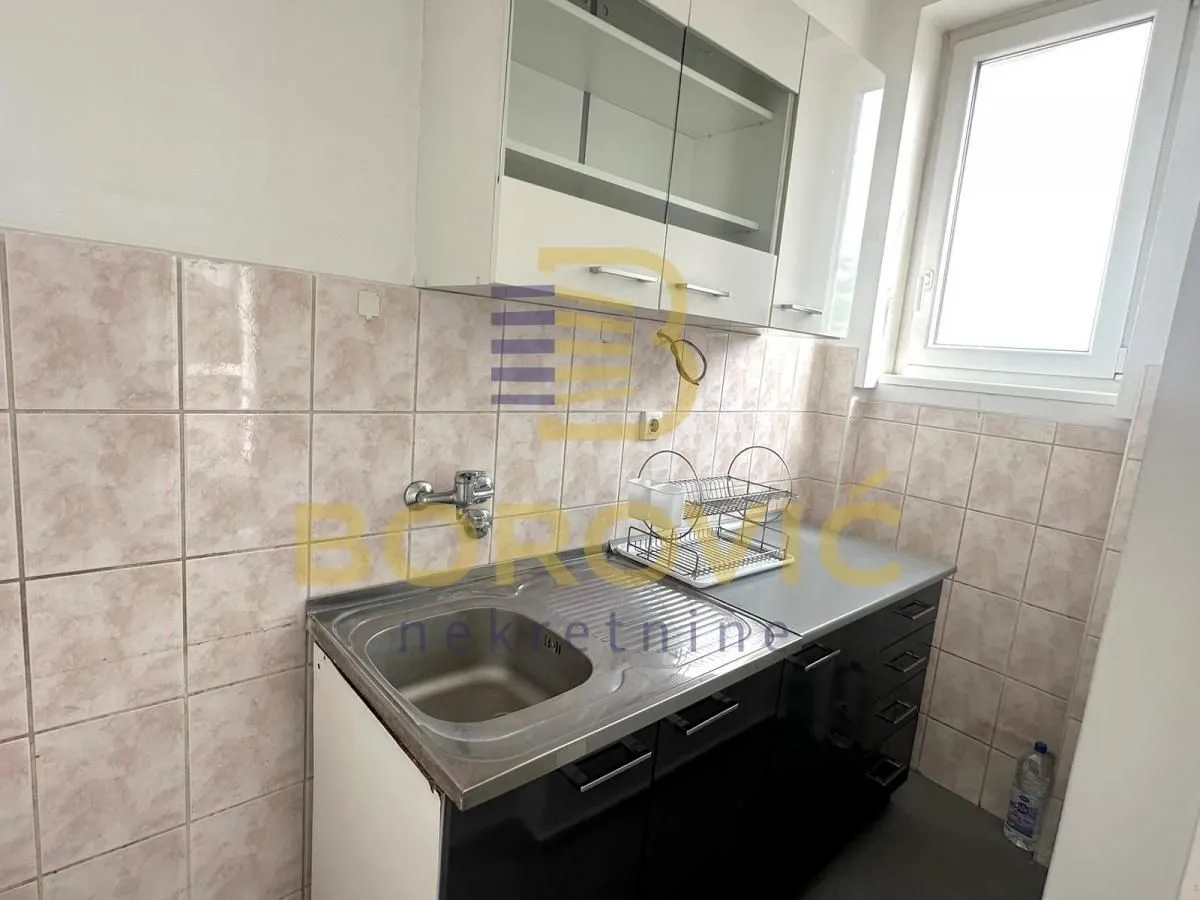Sale, two bedroom apartment, 68m², Stari Grad, Beograd