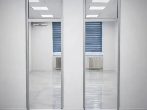 Izdavanje, poslovni prostor, 275m², Stari grad, Novi Sad - image 11