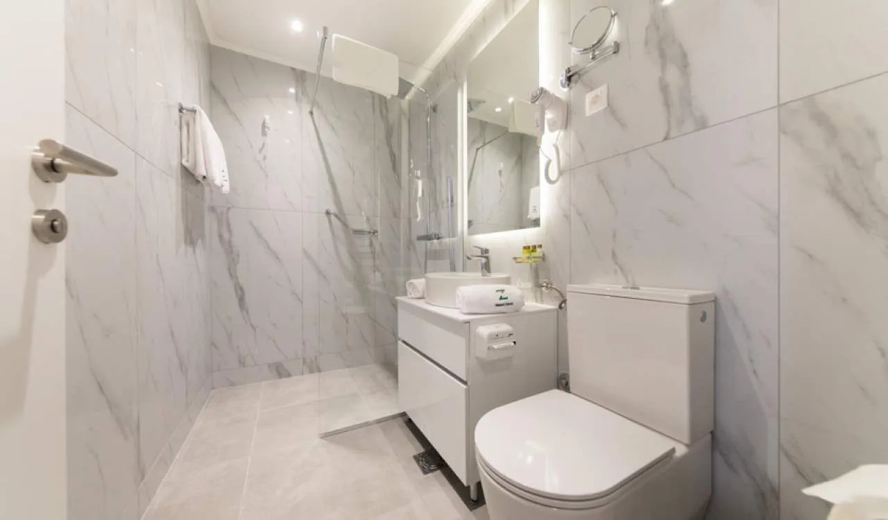 Prodaja, ugostiteljski objekat, 2800m², Danilovgrad, Crna Gora