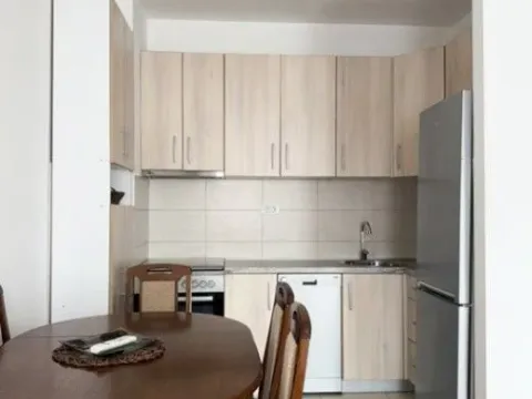 Izdavanje, jednosoban stan, 45m², City Kvart, Podgorica