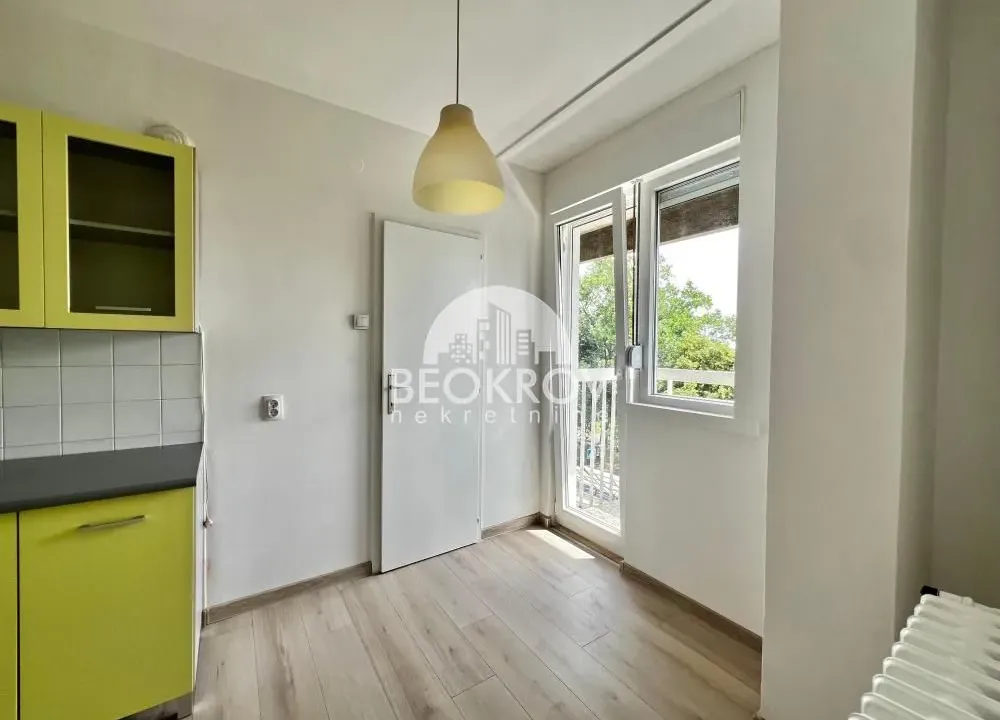 Rent, two bedroom apartment, 70m², Zemun Kej, Zemun Sve Podlokacije