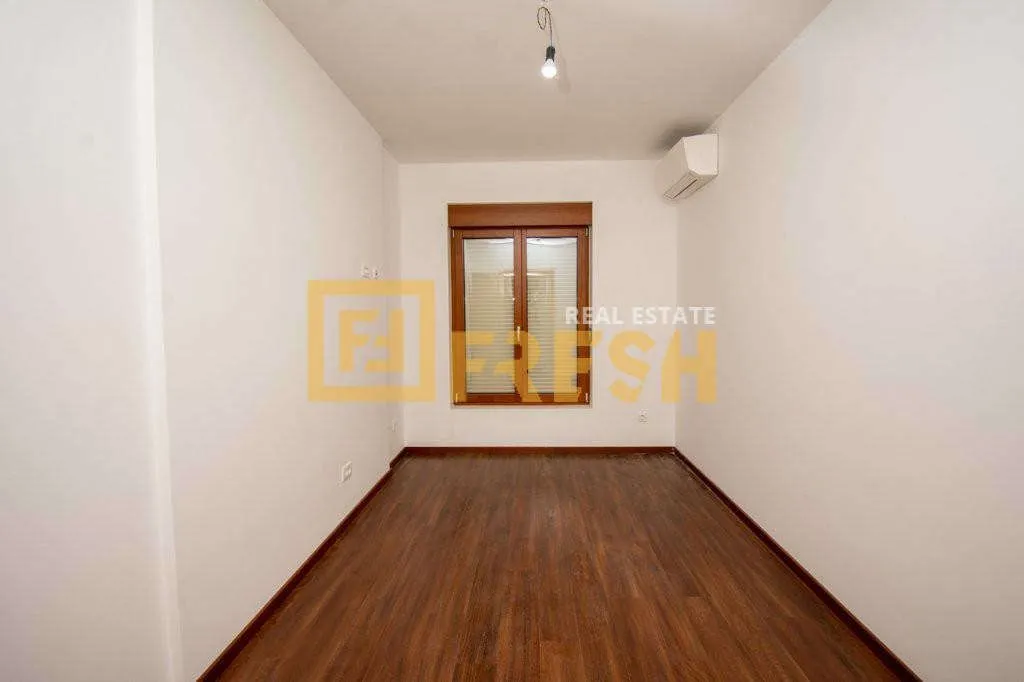 Rent, three bedroom apartment, 106m², Master Kvart, Podgorica