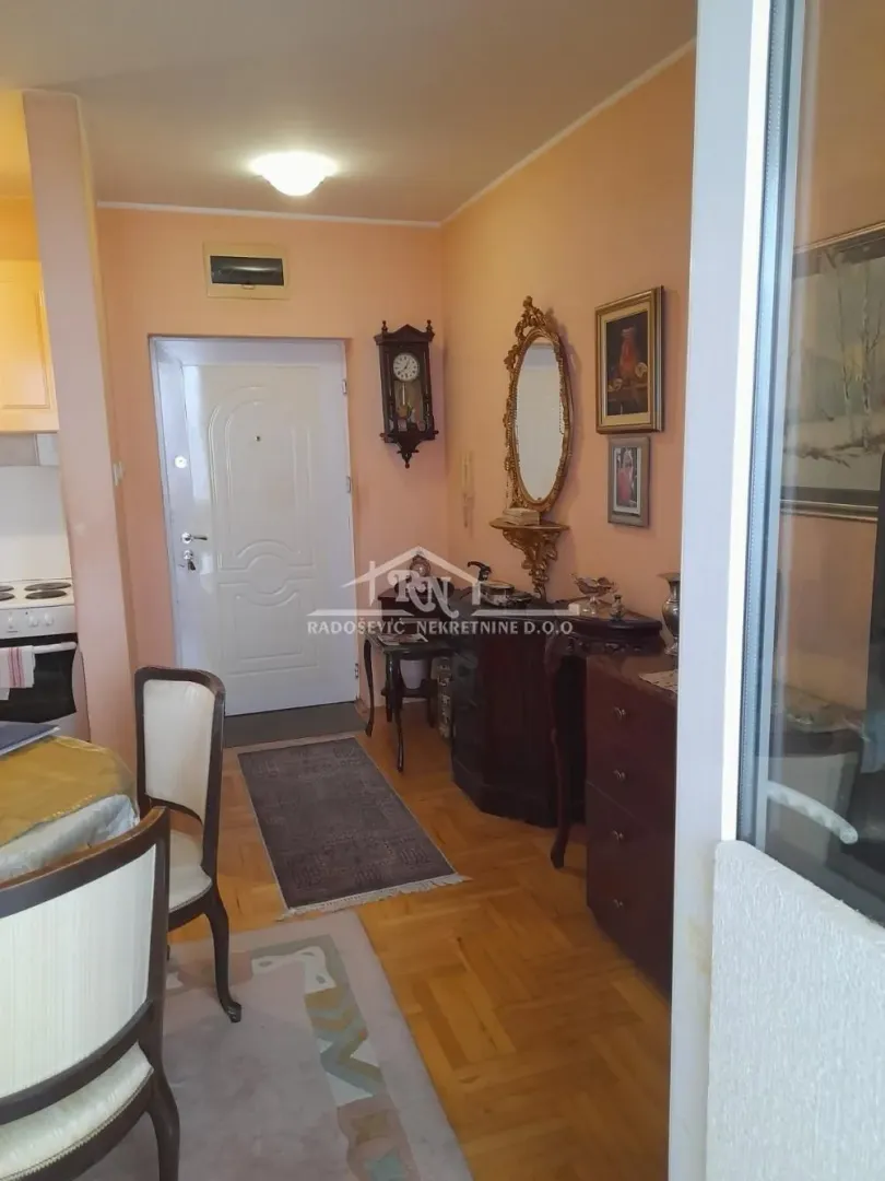 Prodaja, jednosoban stan, 28m², Čukarica, Beograd