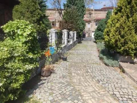 Izdavanje, kuća, 360m², Banjica, Voždovac Sve Podlokacije - image 25