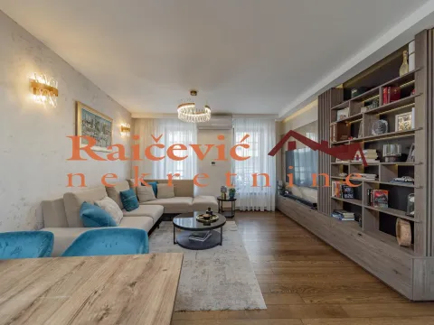 Sale, four bedroom apartment, 115m², Vračar, Šid - image 2