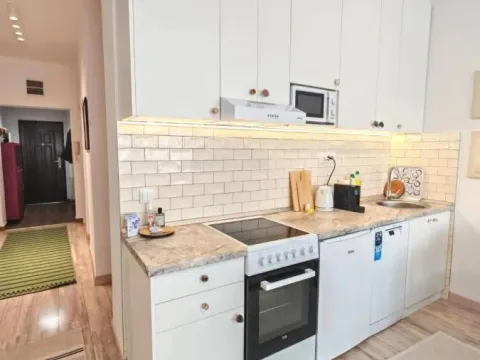 Rent, two bedroom apartment, 40m², Stari Grad, Beograd - image 12