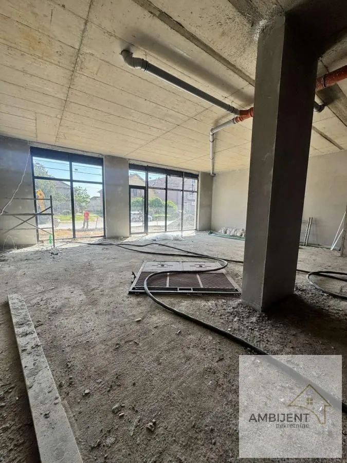 Sale, office space, 205m², Novi Banovci, Stara Pazova