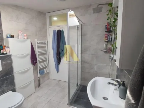 Prodaja, četvorosoban stan, 90m², Petrovaradin, Novi Sad - image 4