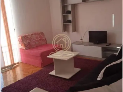 Rent, two bedroom apartment, 50m², Centar, Kragujevac - image 1