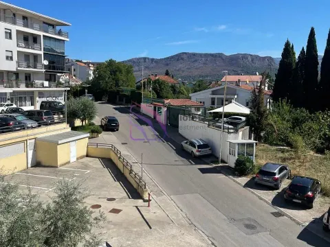 Rent, two bedroom apartment, 65m², Gorica C, Podgorica - image 13