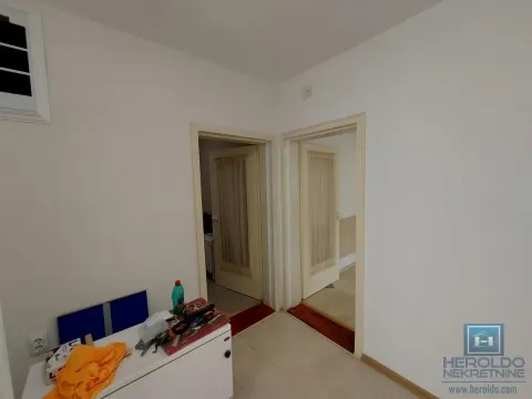 Prodaja, kuća, 168m², Kajsijar, Jagodina - image 10