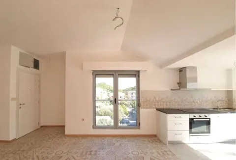 Prodaja, trosoban stan, 171m², Petrovac, Budva - image 6