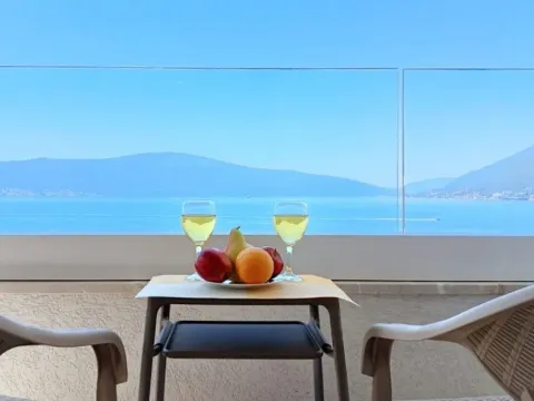 Izdavanje, dvosoban stan, 70m², Donja Lastva, Tivat - image 4