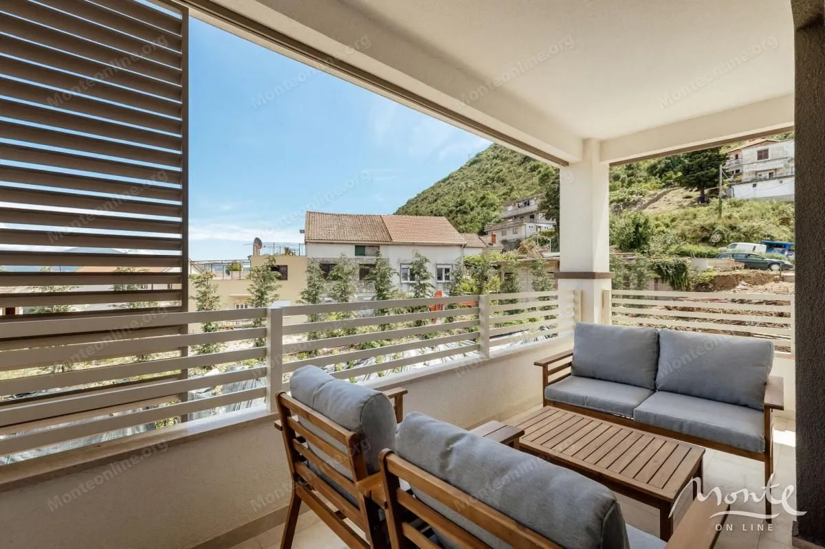 Prodaja, jednosoban stan, 65m², Herceg Novi, Crna Gora