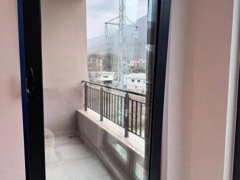 Rent, one bedroom apartment, 61m², Lastva Grbaljska, Kotor - image 9
