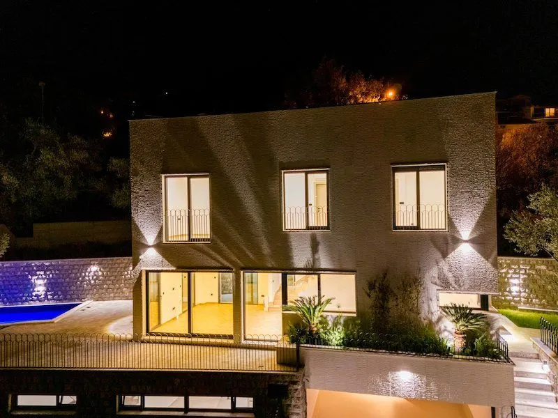 Sale, house, 240m², Kamenovo, Budva