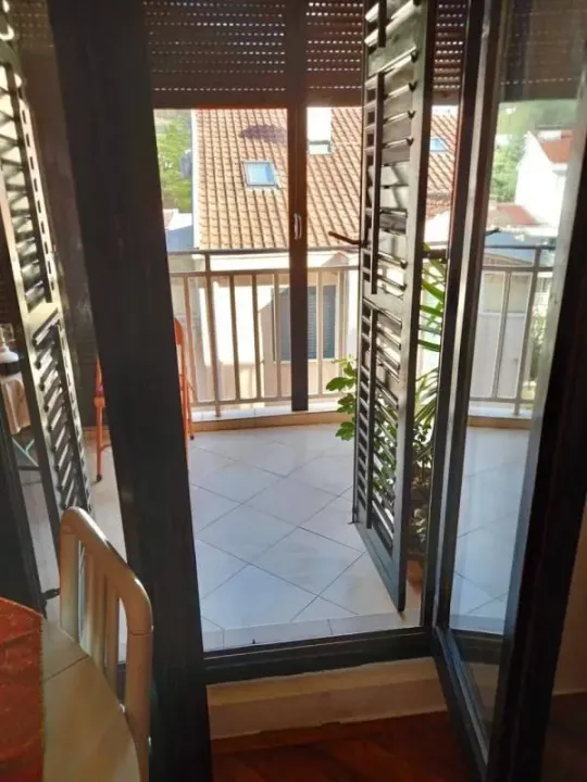 Prodaja, dvosoban stan, 63m², Velji Vinogradi, Budva