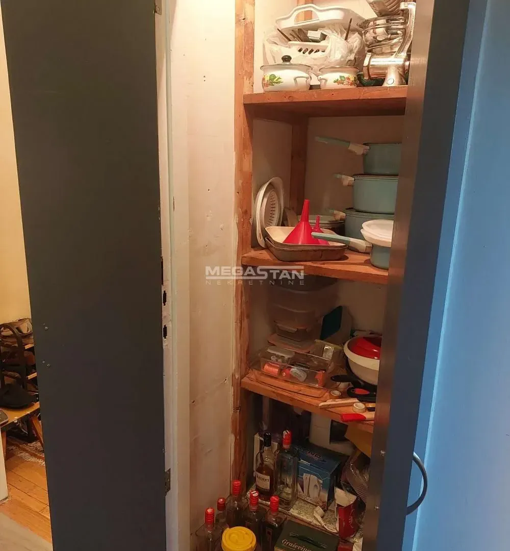 Prodaja, trosoban stan, 82m², Klinički Centar, Beograd