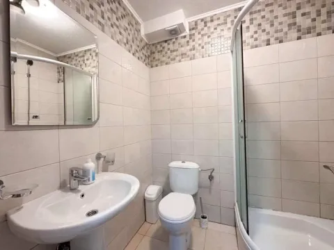 Rent, one bedroom apartment, 45m², Podgorica, Crna Gora - image 1