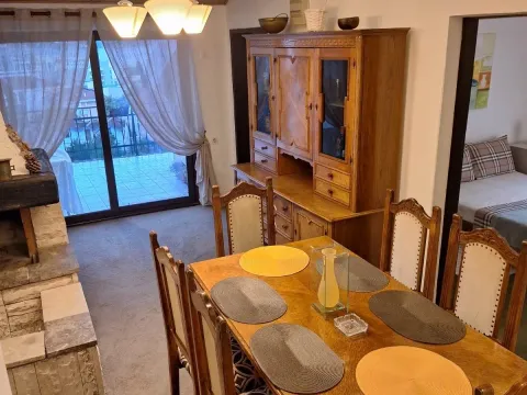 Rent, three bedroom apartment, 120m², Bečići, Budva - image 9