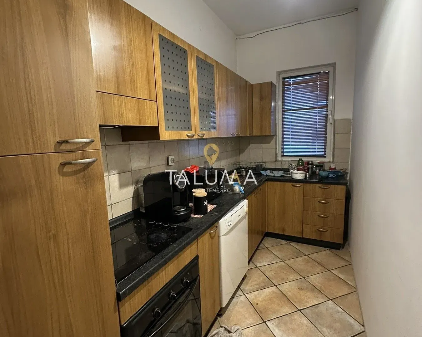 Rent, house, 360m², Momišići, Podgorica