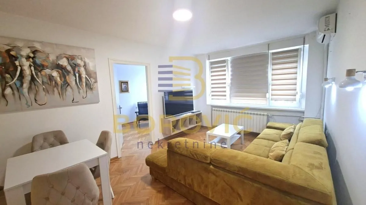Rent, three bedroom apartment, 47m², Vračar Hram, Vračar Sve Podlokacije