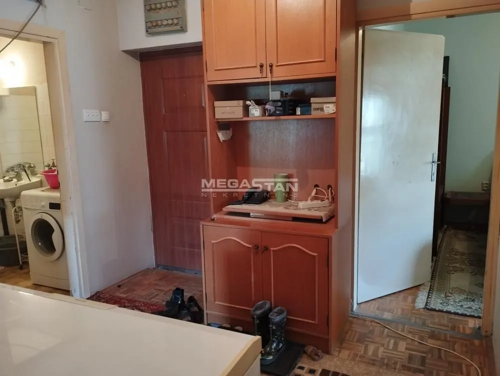 Sale, three bedroom apartment, 70m², Padinska Skela, Palilula Sve Podlokacije