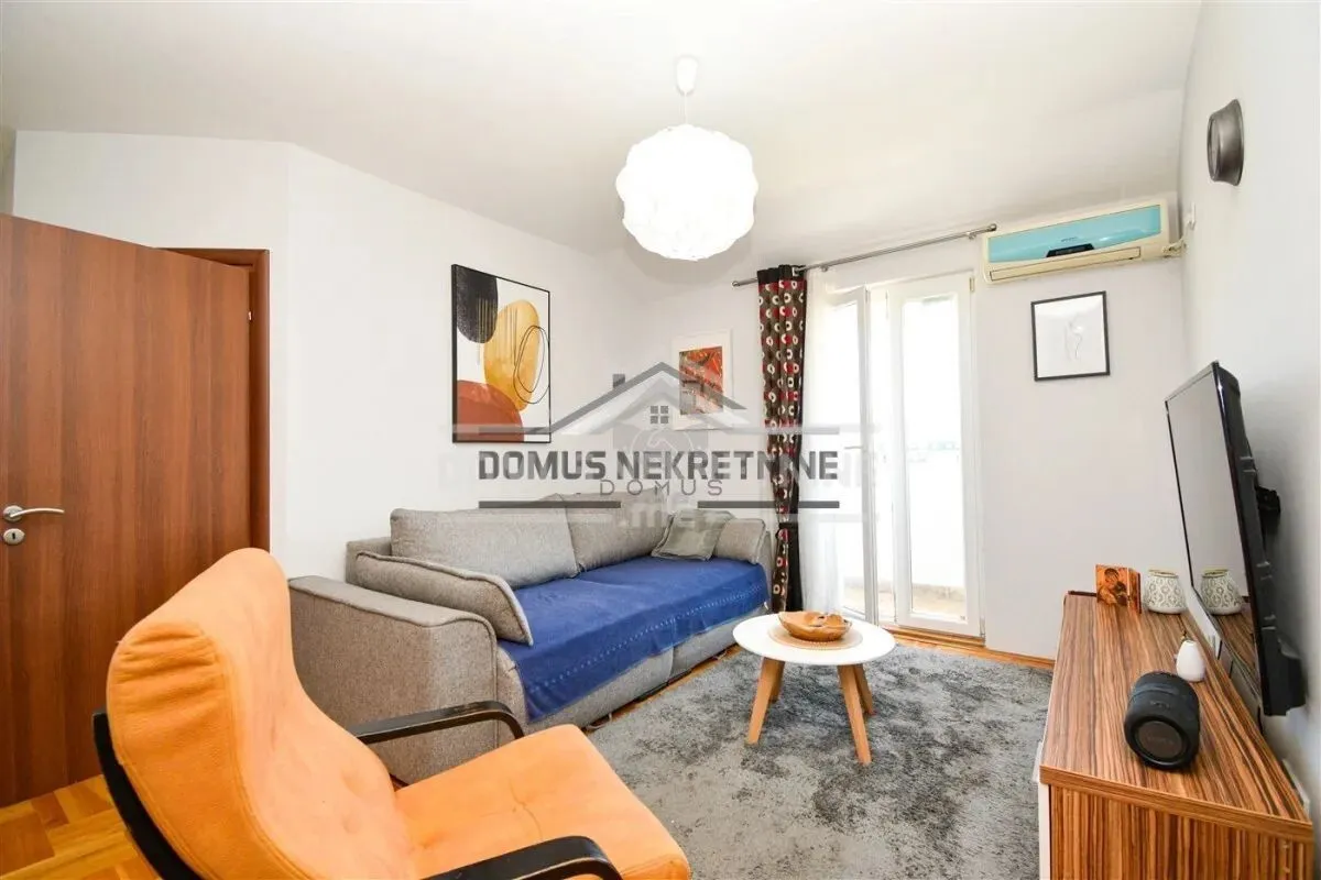Izdavanje, jednosoban stan, 42m², City Kvart, Podgorica