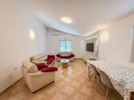 Izdavanje, kuća, 300m², Masline, Podgorica - image 3