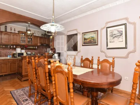 Izdavanje, kuća, 752m², Zelenika, Podgorica - image 16