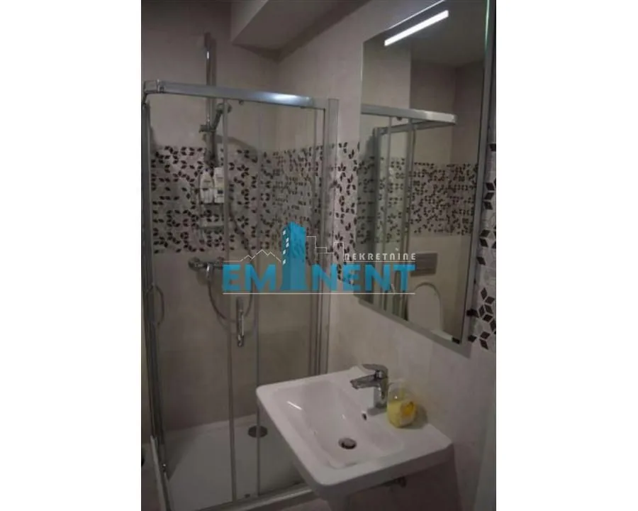 Izdavanje, jednosoban stan, 31m², Voždovac Sve Podlokacije, Beograd