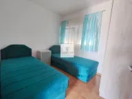 Izdavanje, trosoban stan, 95m², Lazi, Budva - image 10