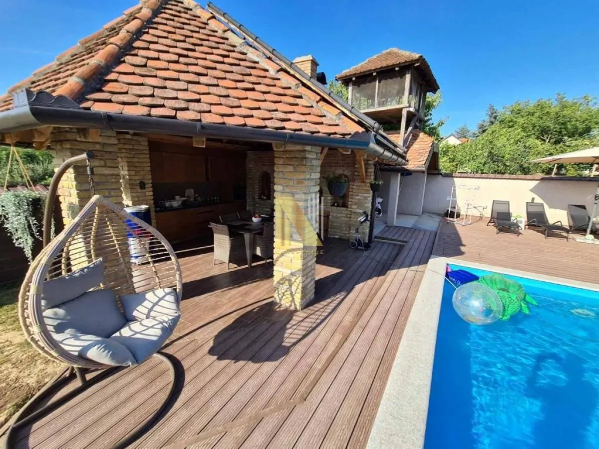 Prodaja, kuća, 102m², Sremski Karlovci, Novi Sad