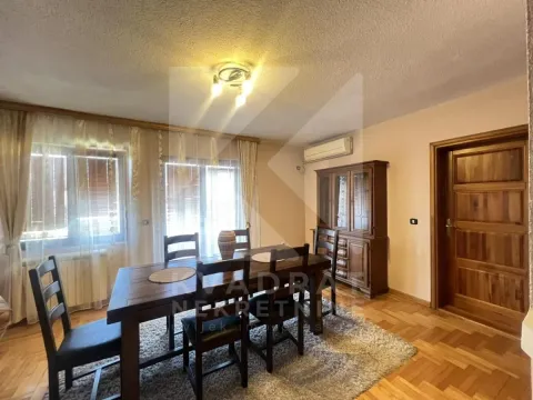 Izdavanje, trosoban stan, 150m², Stari Aerodrom, Podgorica - image 4