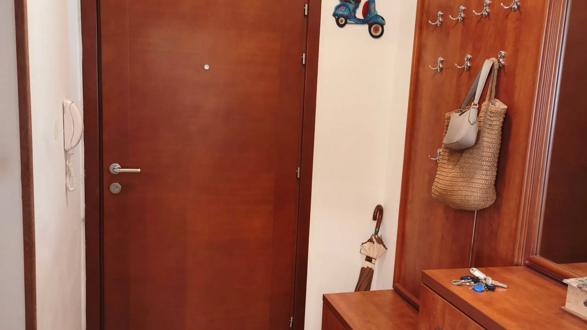 Sale, three bedroom apartment, 100m², Centar, Bar