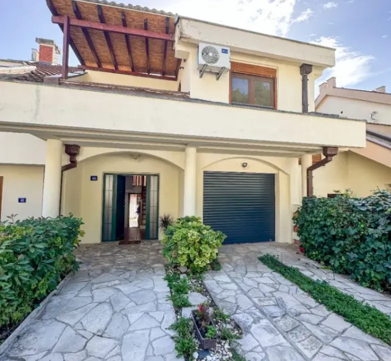 Rent, house, 285m², Gorica C, Podgorica