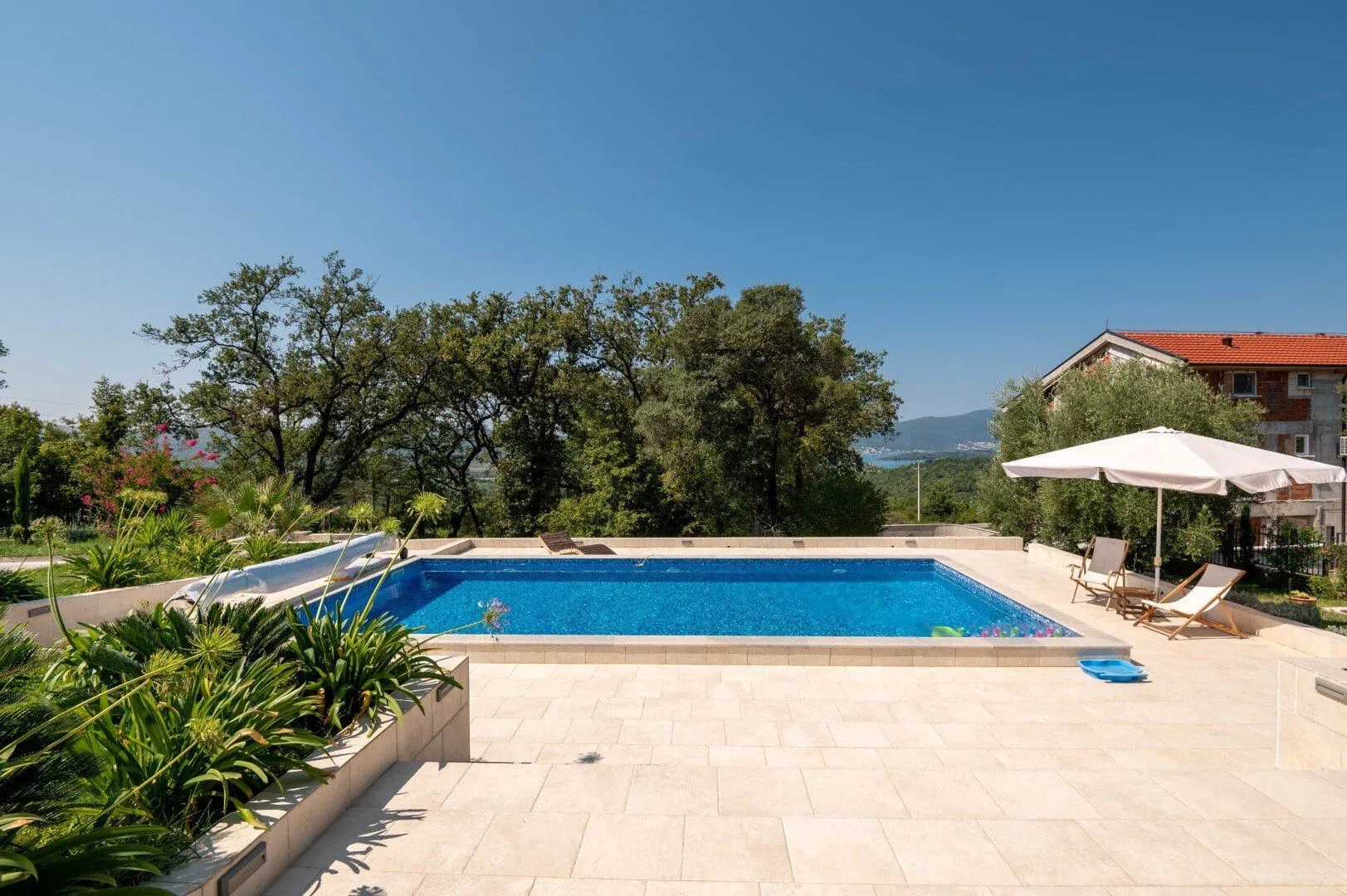 Sale, house, 239m², Kavač, Kotor