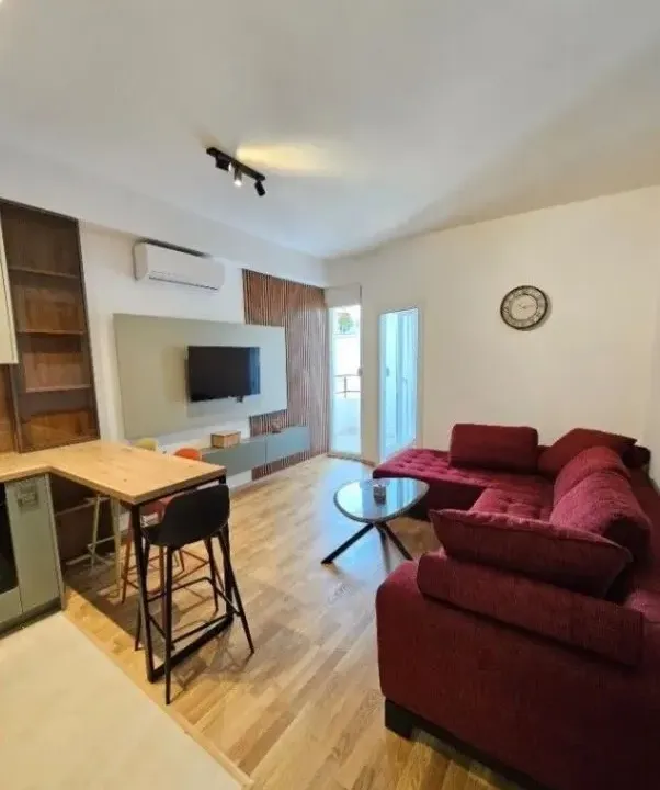 Izdavanje, jednosoban stan, 45m², Zabjelo, Podgorica