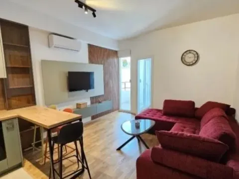 Izdavanje, jednosoban stan, 45m², Zabjelo, Podgorica