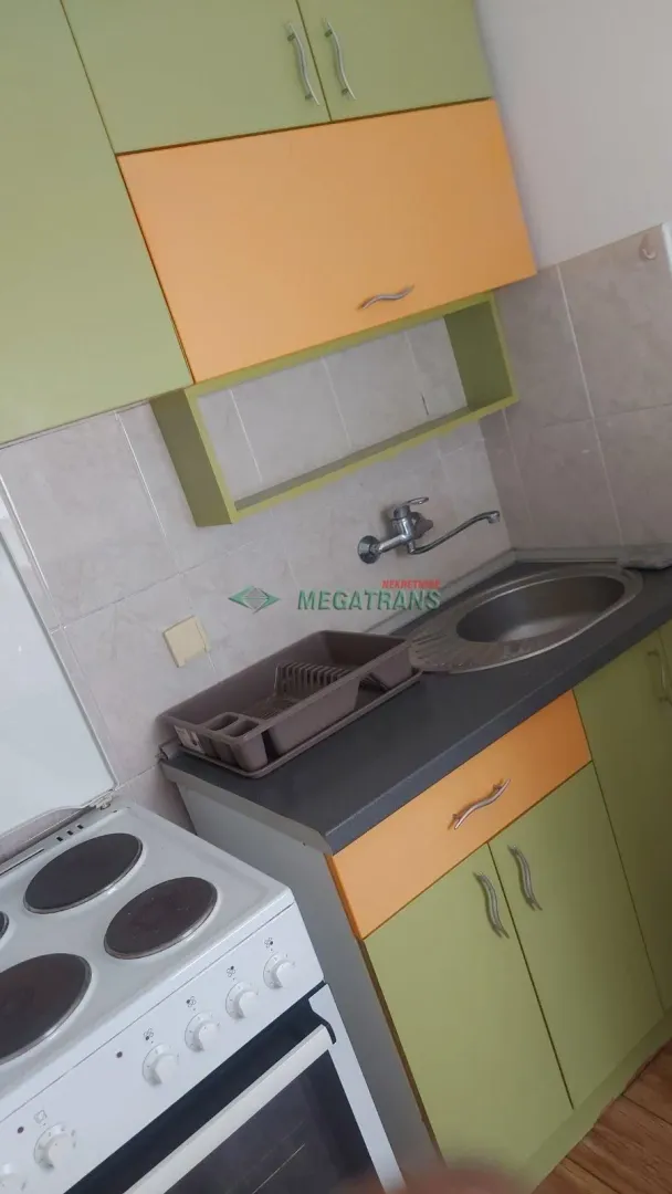 Izdavanje, jednosoban stan, 30m², Bulevar Oslobodjenja, Novi Sad Sve Podlokacije