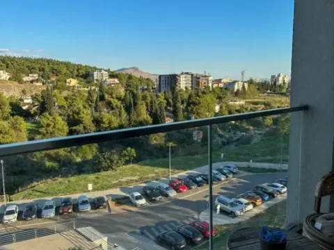 Izdavanje, jednosoban stan, 48m², Vezirov Most, Podgorica - image 7
