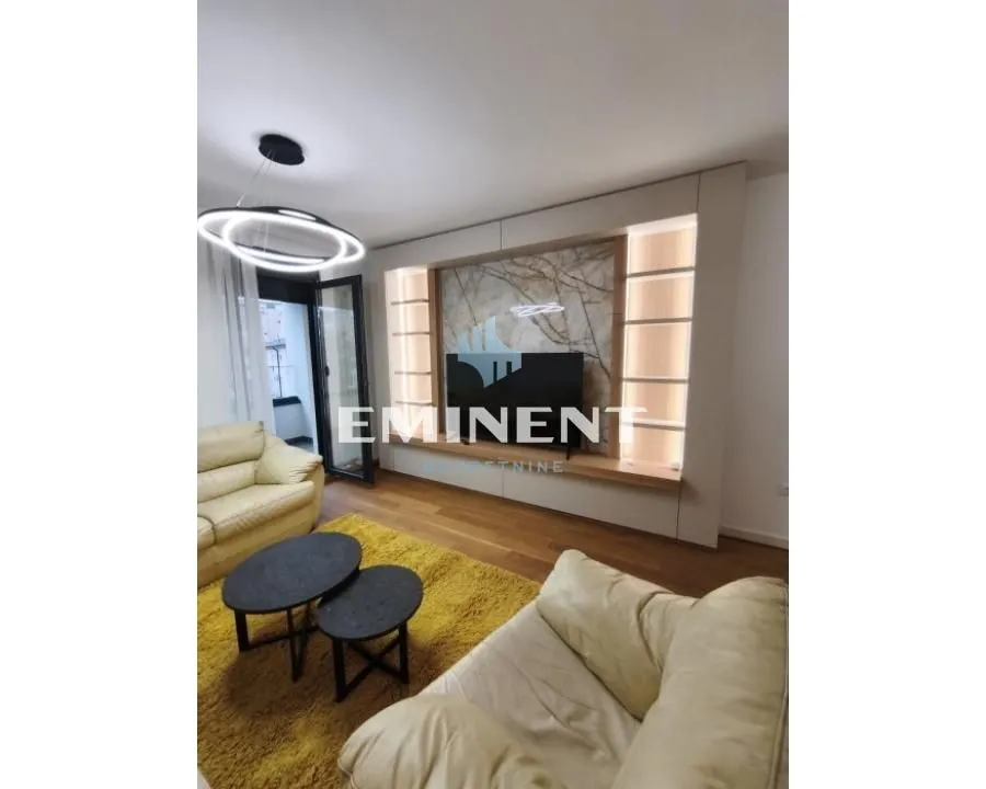 Rent, three bedroom apartment, 65m², Čubura, Beograd