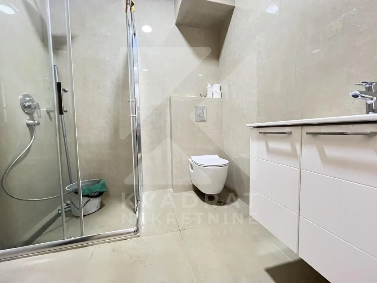 Rent, office space, 66m², Preko Morače, Podgorica