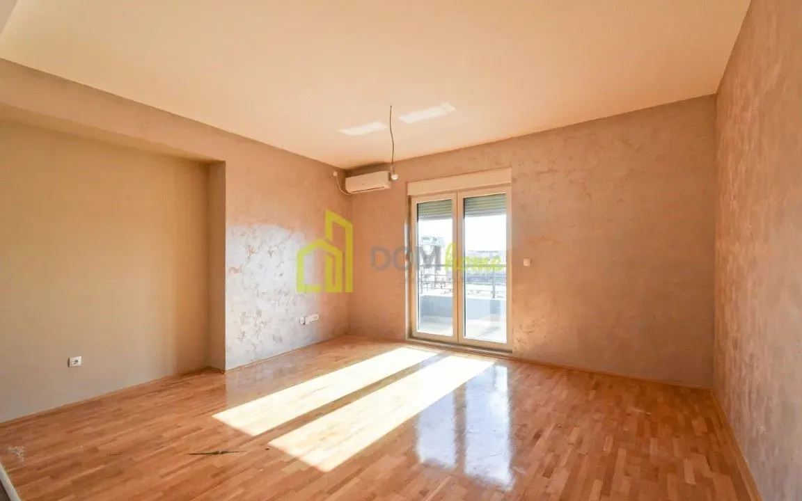 Prodaja, dvosoban stan, 67m², Kod Big Fashion-a, Podgorica