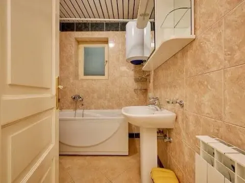 Sale, four bedroom apartment, 95m², Sveti Stefan, Budva - image 9