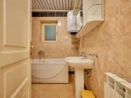 Sale, four bedroom apartment, 95m², Sveti Stefan, Budva - image 9